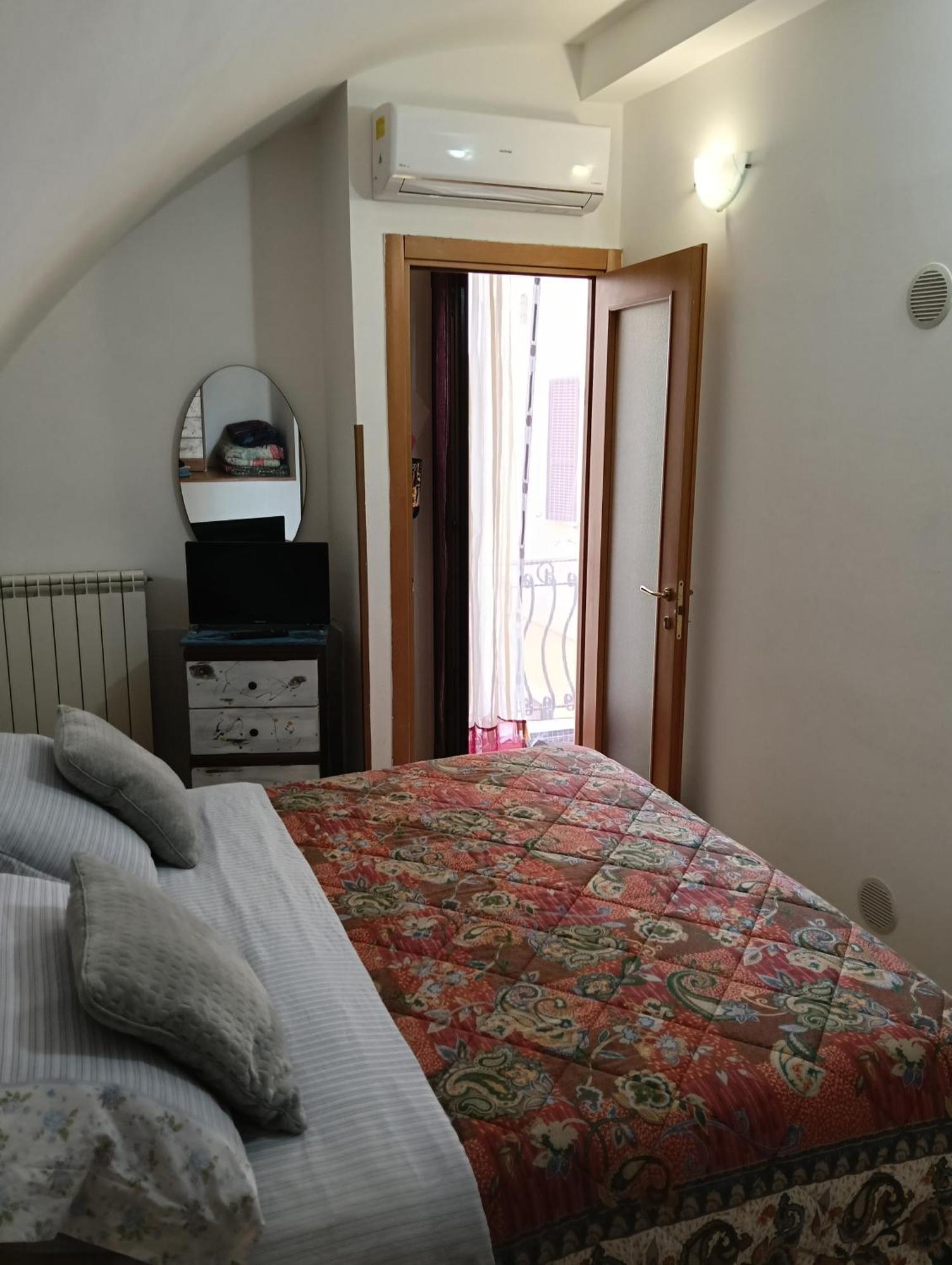 Little Art House Apartamento Gaeta Exterior foto